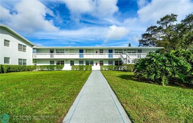 Building Photo - 137 Farnham F