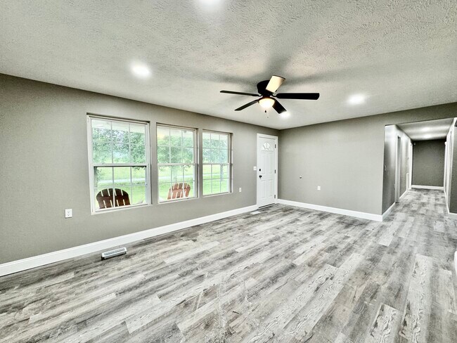 Building Photo - Londonderry House