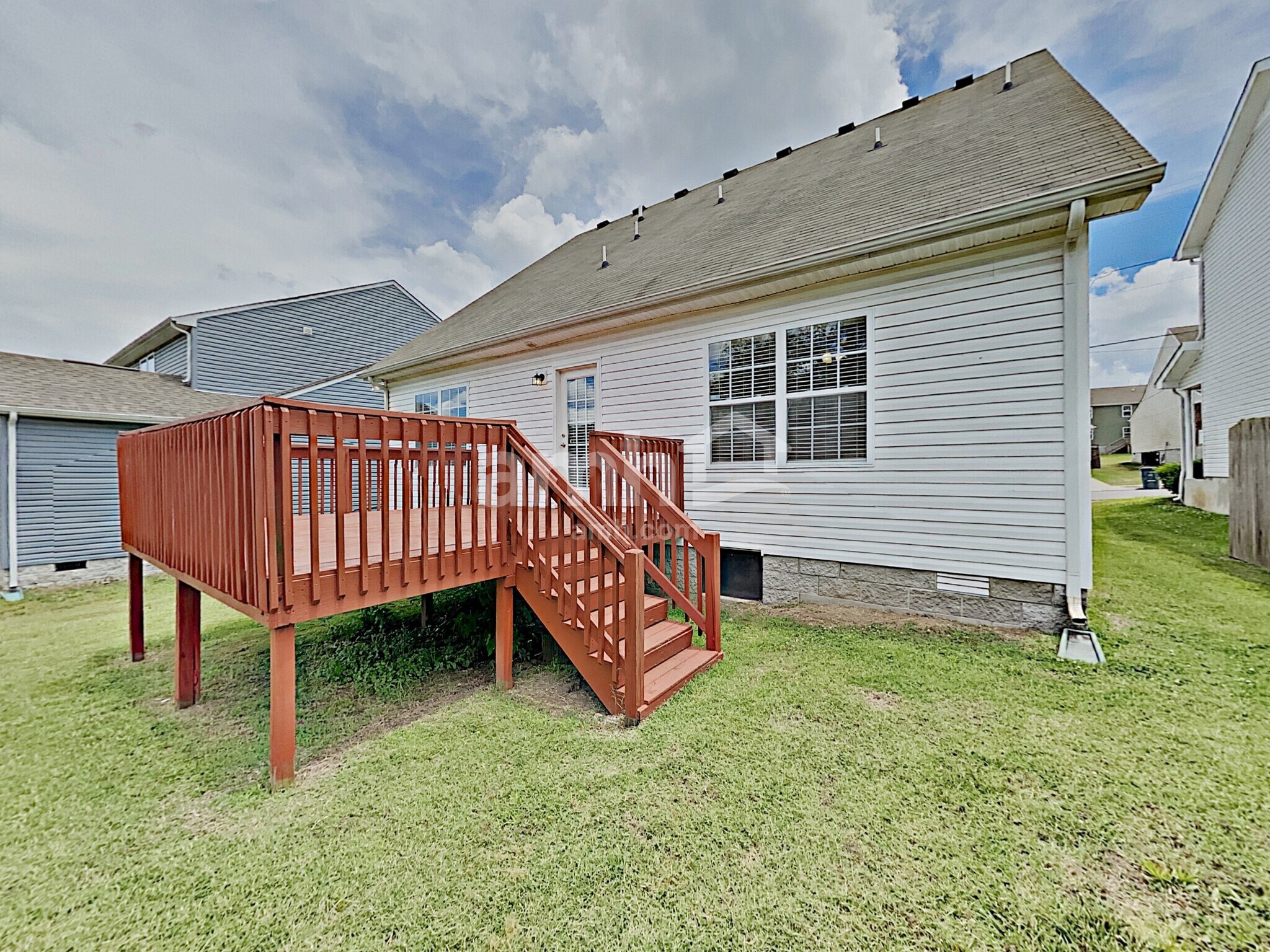 Building Photo - 2053 Leefield Dr