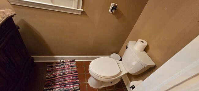 Building Photo - 289 Ashbrook Dr