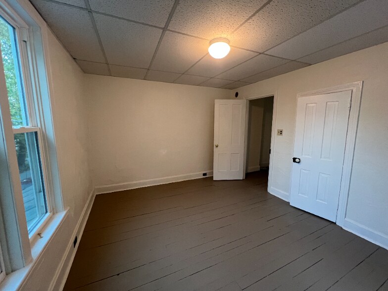 Building Photo - 531 Walnut St