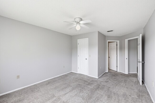 Building Photo - 1229 Bermuda Lakes Ln