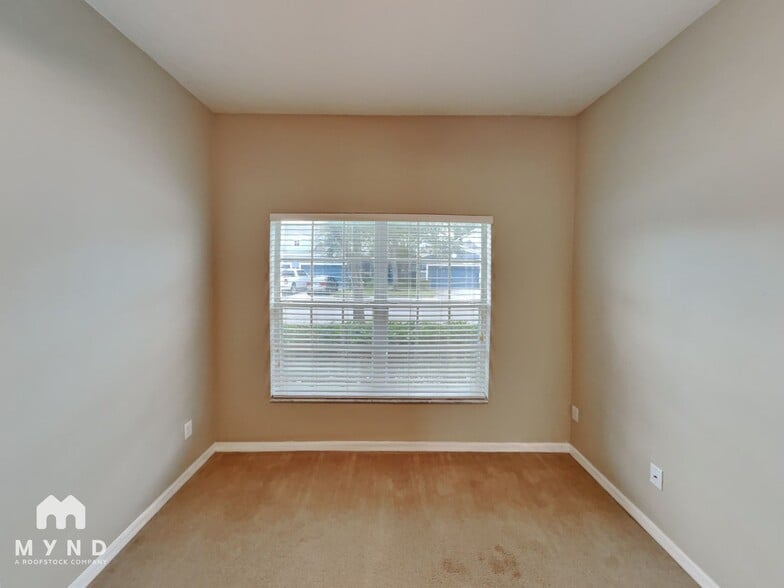 Building Photo - 1460 Travertine Terrace