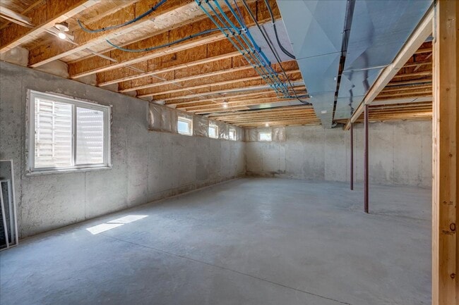 Building Photo - 604 Burnt Sienna Dr