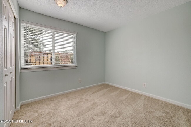 Building Photo - 6561 Mission Ct