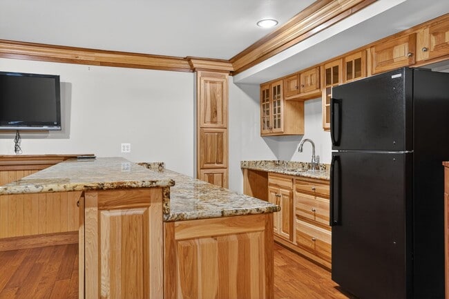 Building Photo - 43286 Canal Creek Pl