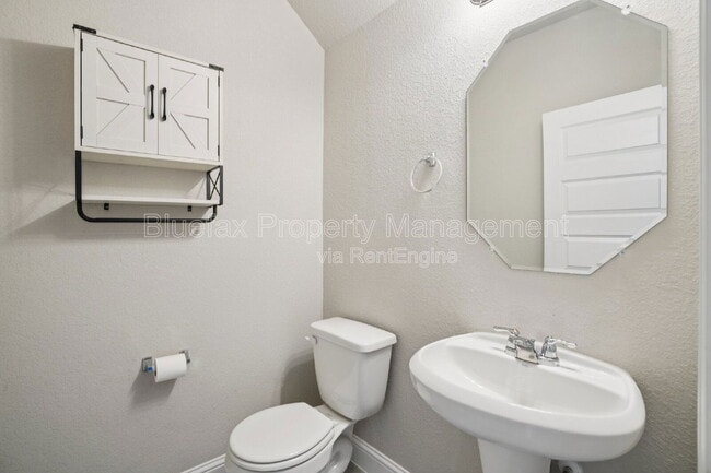 Building Photo - 13218 Chanute Field Dr