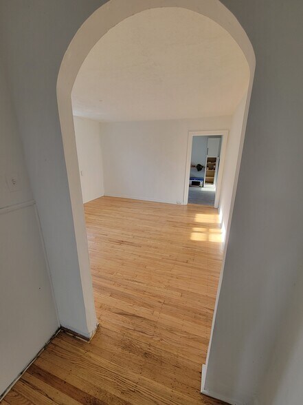 Building Photo - 1305 Federal St
