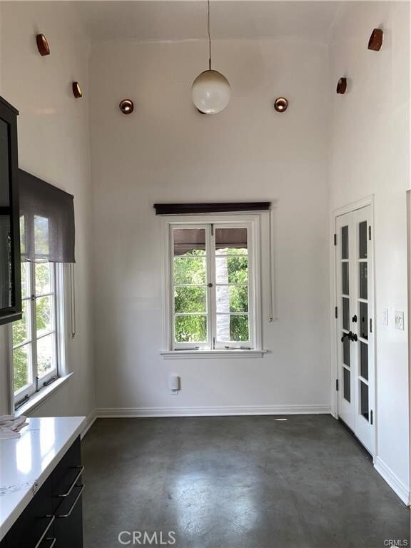 Building Photo - 1138 S Stanley Ave