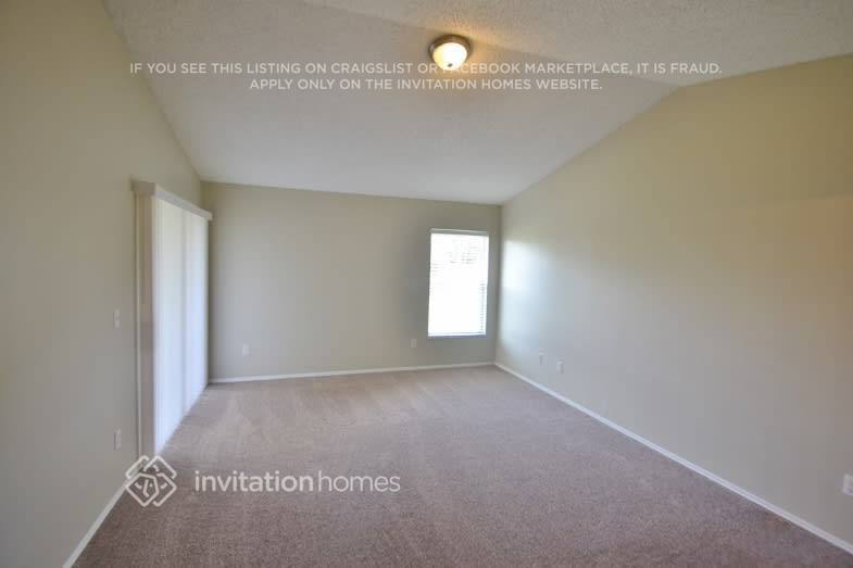 Building Photo - 435 Country Wood Cir