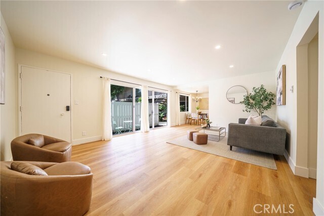 Building Photo - 2940 W Carson St