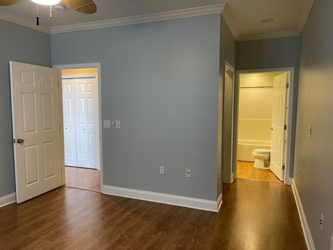 Building Photo - 3804 Thornhill Cir