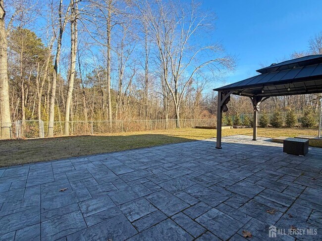 Building Photo - 7 Joseph Ct