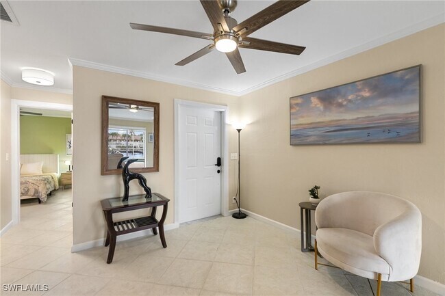 Building Photo - 3830 SE 12th Ave