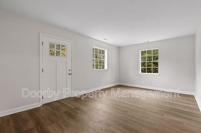 Building Photo - 1610 Parkway Dr