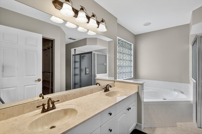 Building Photo - 151 Monterey Way