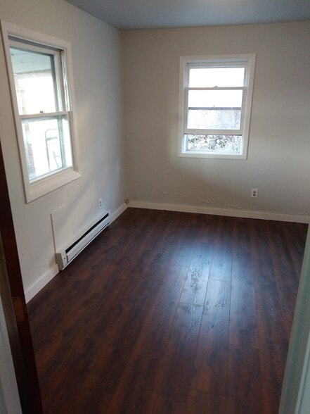 Bedroom - 112 S Main St