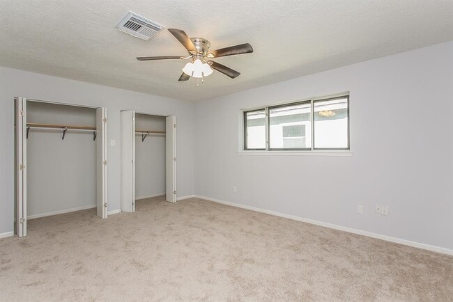 Building Photo - Beautifully renovated 4 bedroom home in a great subdivision