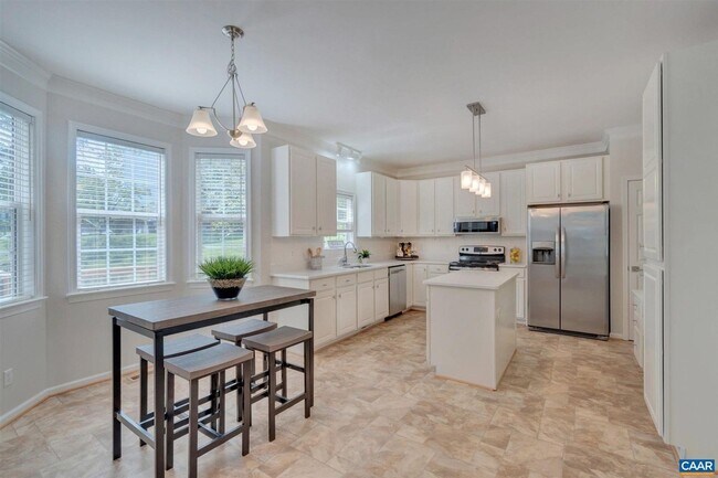 Building Photo - Beautiful 4BR, 3.5 Ba home in Forest Lakes South on a cul-de-sac