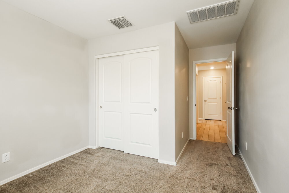 Building Photo - 25773 W Euclid Ave