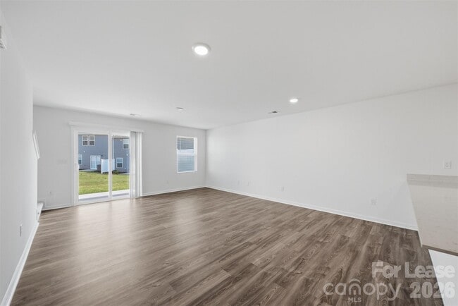 Building Photo - 1921 Tranquility Cir