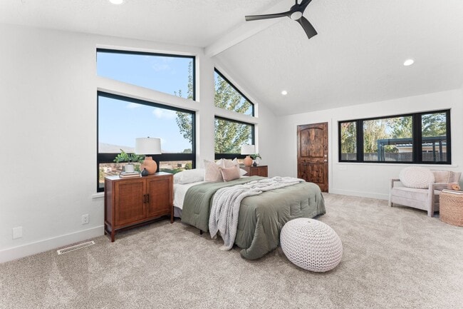 Building Photo - Exceptional Boise West Bench Home