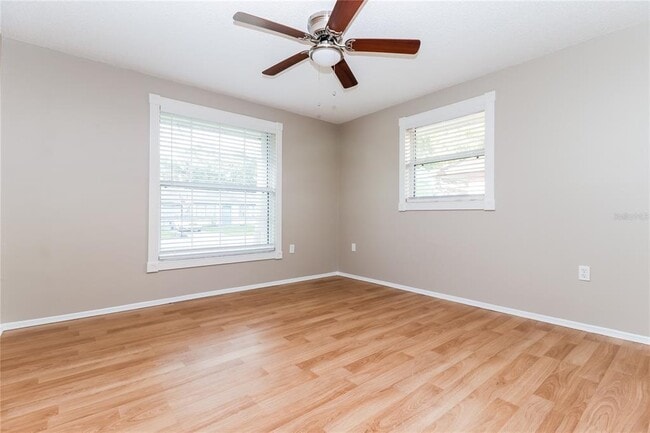 Building Photo - 8120 Blue Finch Way