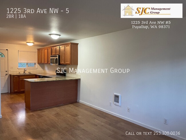 Building Photo - 1225 3rd Ave NW