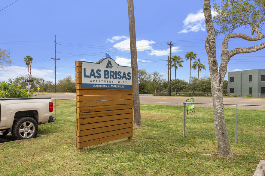 Building Photo - Las Brisas