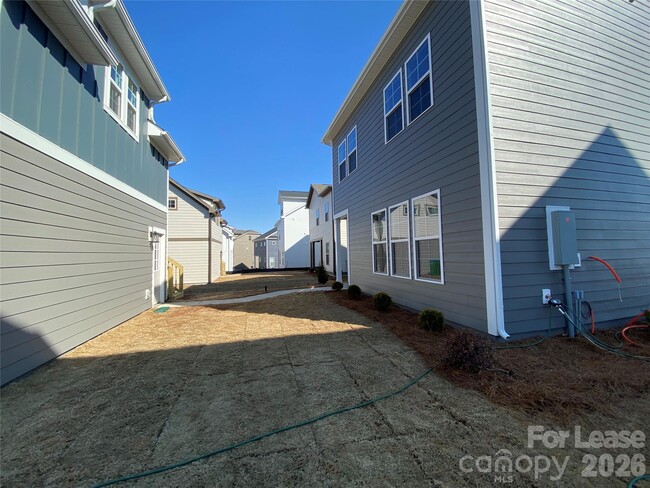 Building Photo - 4016 Hickory Pl Ln