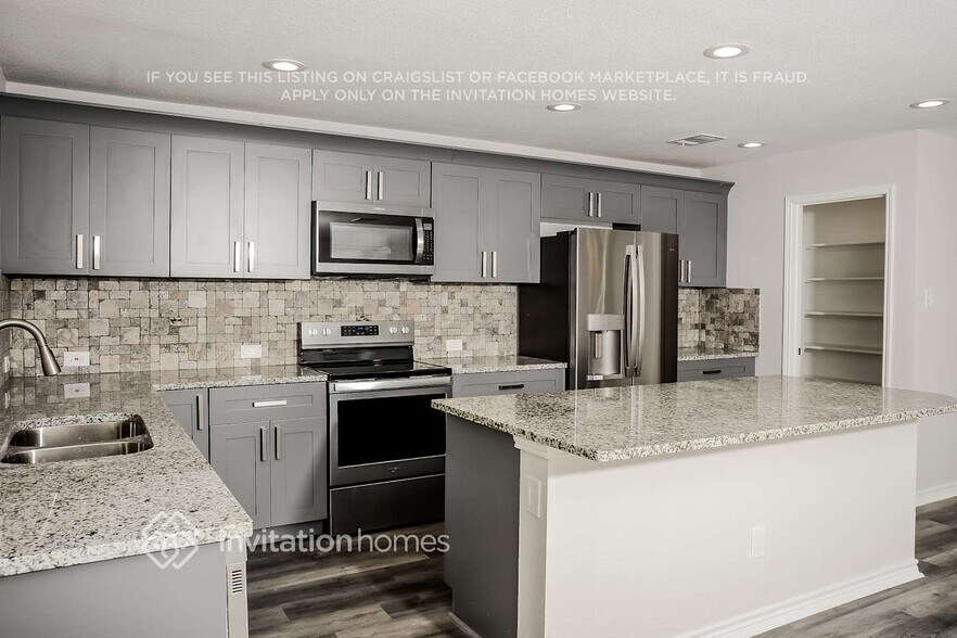 Building Photo - 2620 Wayne Ave