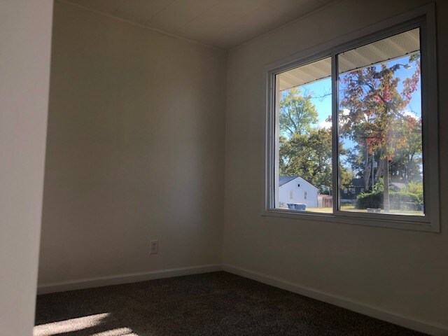 Building Photo - 7101 Fordshire Ln