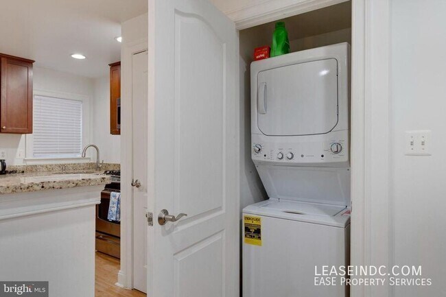 Building Photo - 21 Q St NW