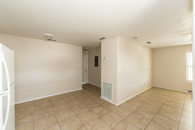 Building Photo - 2601 Lomas Del Sur Boulevard