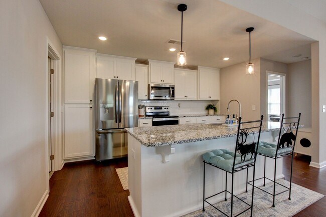 Building Photo - 715 Jodine Ann Dr