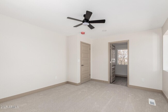 Building Photo - 48451 N 27th Ave