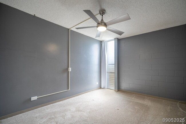 Building Photo - $2,300 / 1br - 594ft2 - Beautifully Renova...