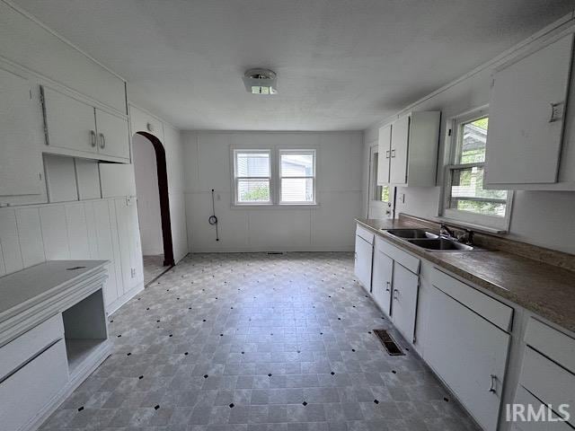 Building Photo - 625 E Beech St