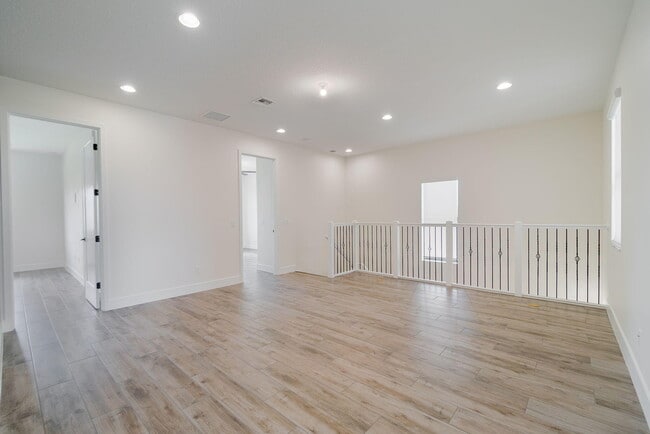 Building Photo - 5447 Starfish Rd