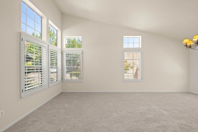 Building Photo - 3916 Promenade Way