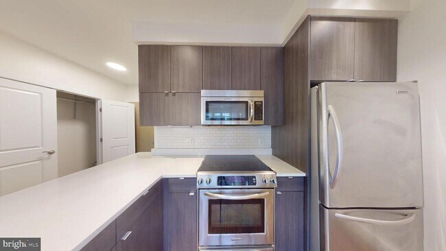 Building Photo - 2920 Georgia Ave NW