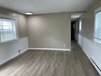 Building Photo - 2 BED 1 BATH LOCATED IN EAGLE SPRINGS