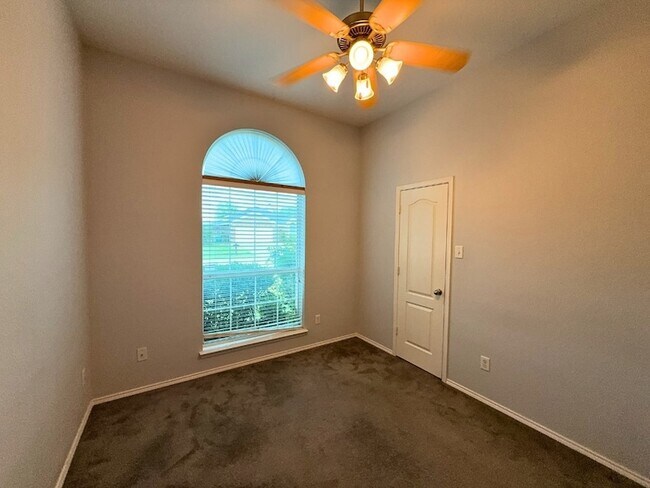 Building Photo - 8320 Trinity Vista Trail