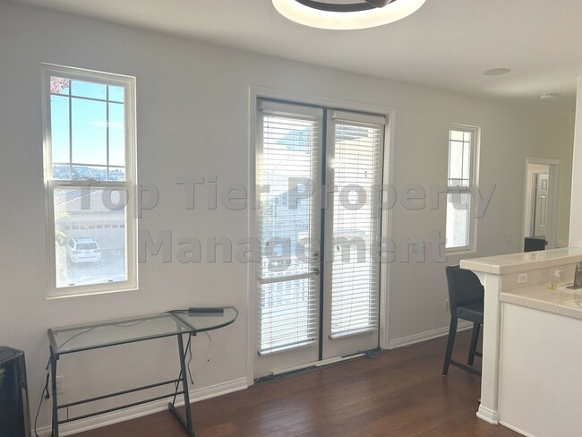 Building Photo - ***Private 1 bed / 1 bath / 750 Sqft ADU i...