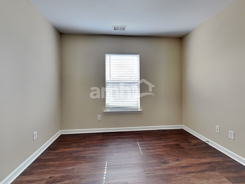 Building Photo - 45 Chey Hill Ln