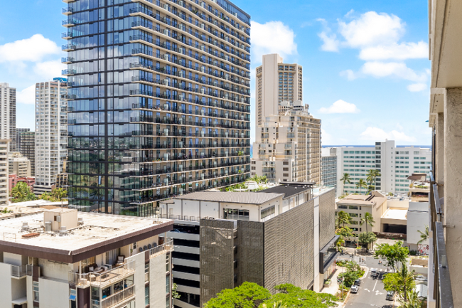 Building Photo - 2345 Ala Wai Blvd