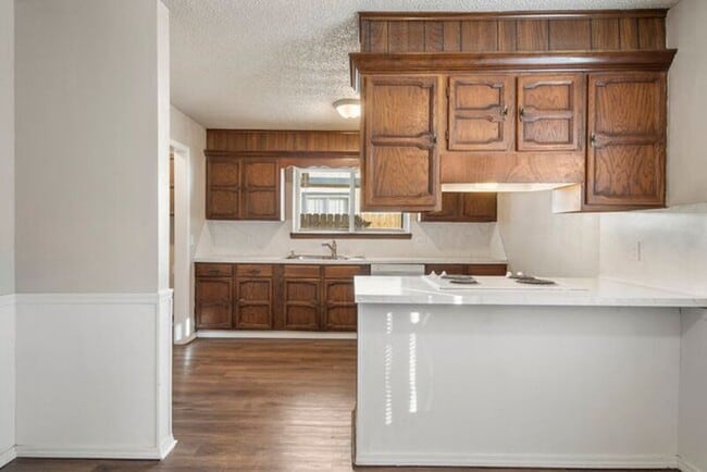 Building Photo - 2823 S 138th E Ave