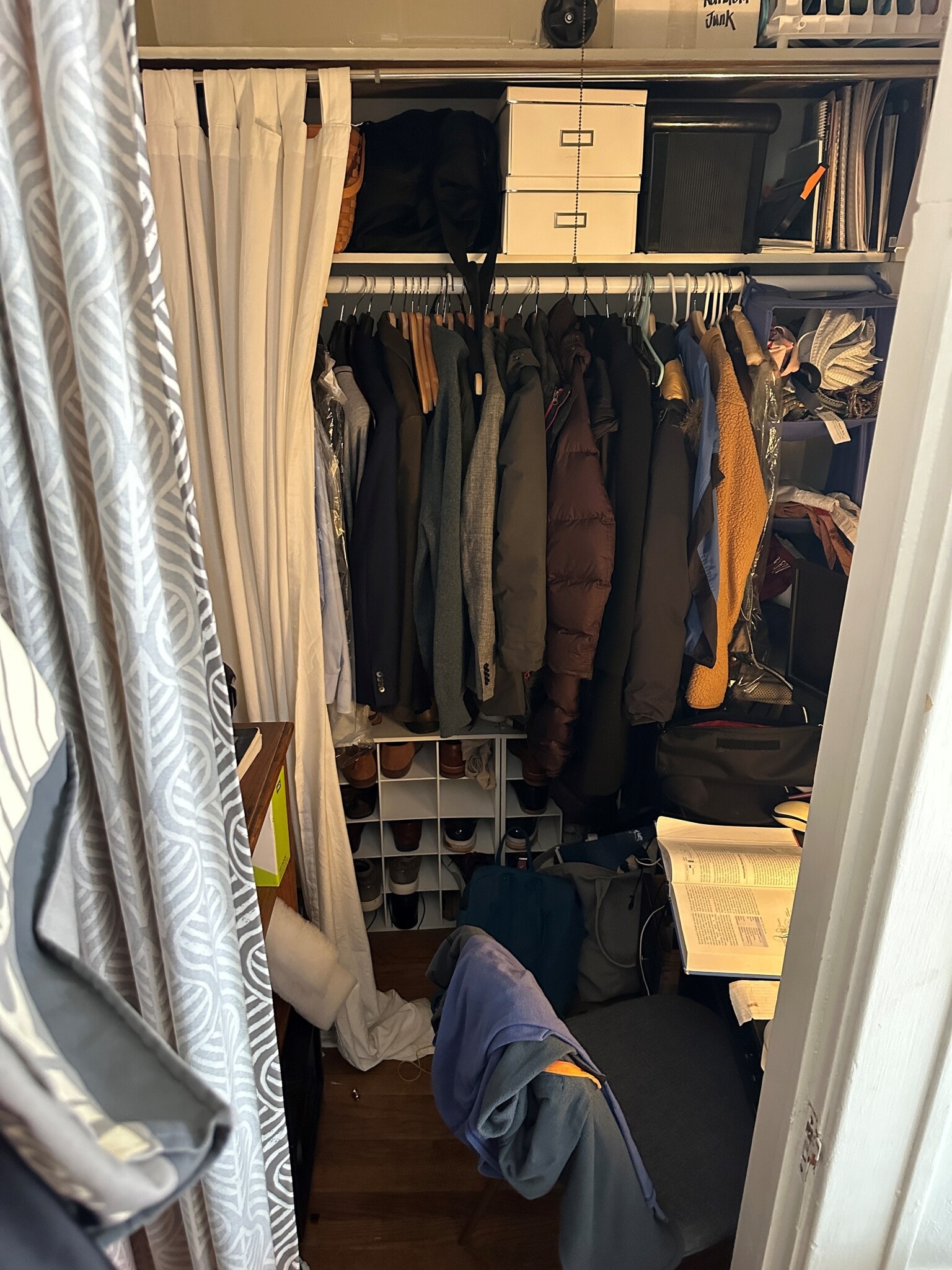 Entry Closet - 2212 Girard Ave S