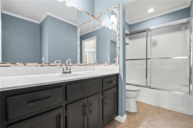 Building Photo - 3535 Stonewall Dr NW