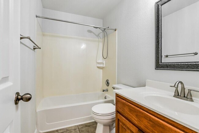Building Photo - 3409 Endless Shore Dr